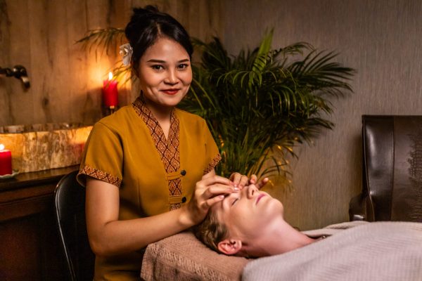 Indonezyjski masaż twarzy